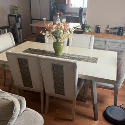 Dinining Table
