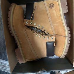 100% Unused Timberlands SIZE 10 MENS 