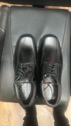 BRAND NEW Deer Stag men’s shoes sz 13