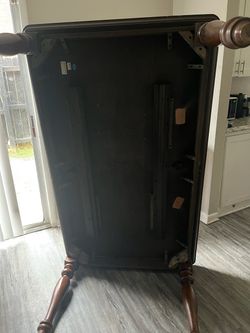 Kitchen table