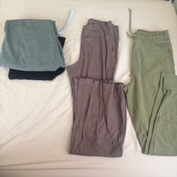 Sweatpants and leggings