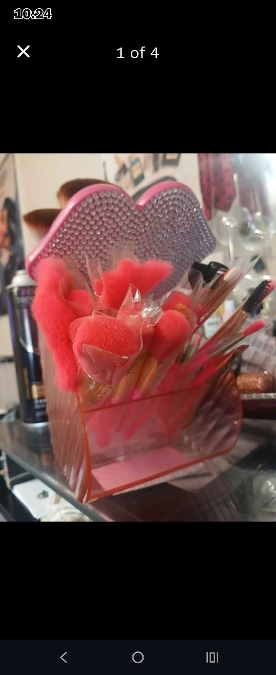 Makeup Brushes Pink And Rhinestones 