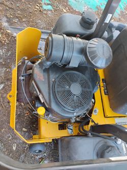 Hustler fastrak zero turn mower comercial