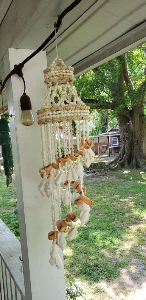 Vintage Retro Coastal Shells Hanging Chandelier 