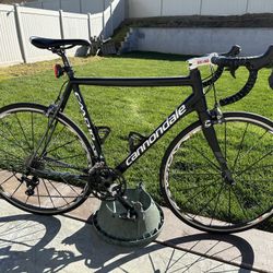 2014 Cannondale CAAD 10  Shimano 105 Aluminum Frame Carbon Fork Road Bike  58