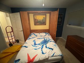 Murphy bed
