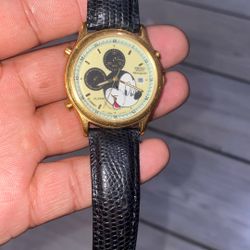 Disney - Mickey Mouse Watch