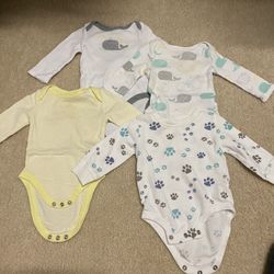 Bodysuits Baby. Size 3 Months