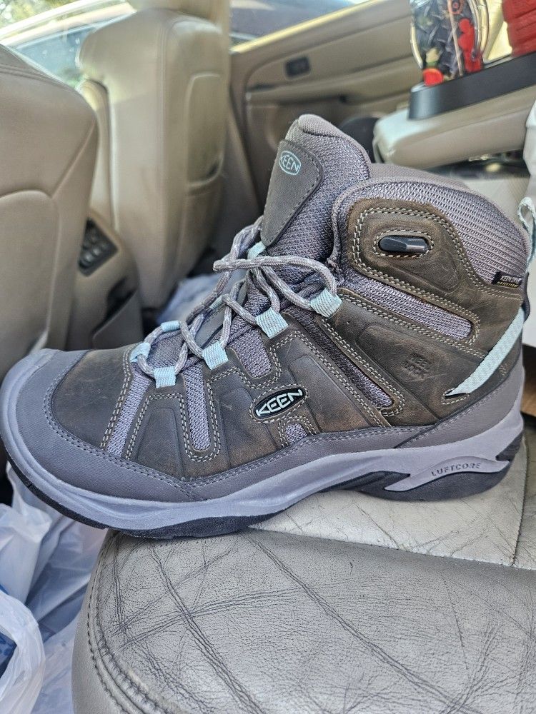 Hiking Shoes