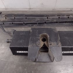 Reese Fifth Wheel Tow Hitch