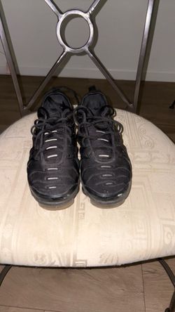 Vapor maxes black