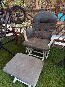Nursing chair