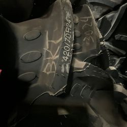 420/70R24 TRACTOR TIRE BKT