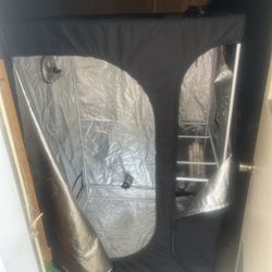 Grow Tent 3’x4’x’5’ TWO SECTIONS