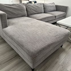 Sectional Sofa w/ Chaise