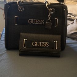 Guess Purse  With Matching Wallet
