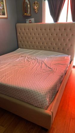 Kin size bed