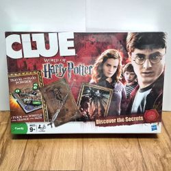 CLUE World of Harry Potter Discover The Secrets Board Game - Sealed