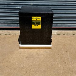 New!! COWSAR Garage Ready 20.67 in. 1.8 cu. ft. Manual Defrost Chest Freezer with Temperature Alarm Chest Freezer in Black