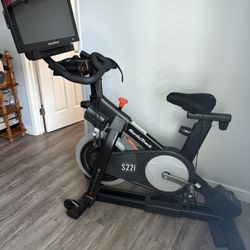 Nordic Track S22i Exercise Bike