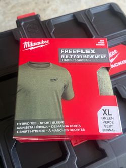 Milwaukee FreeFLEX XL Green Shirt