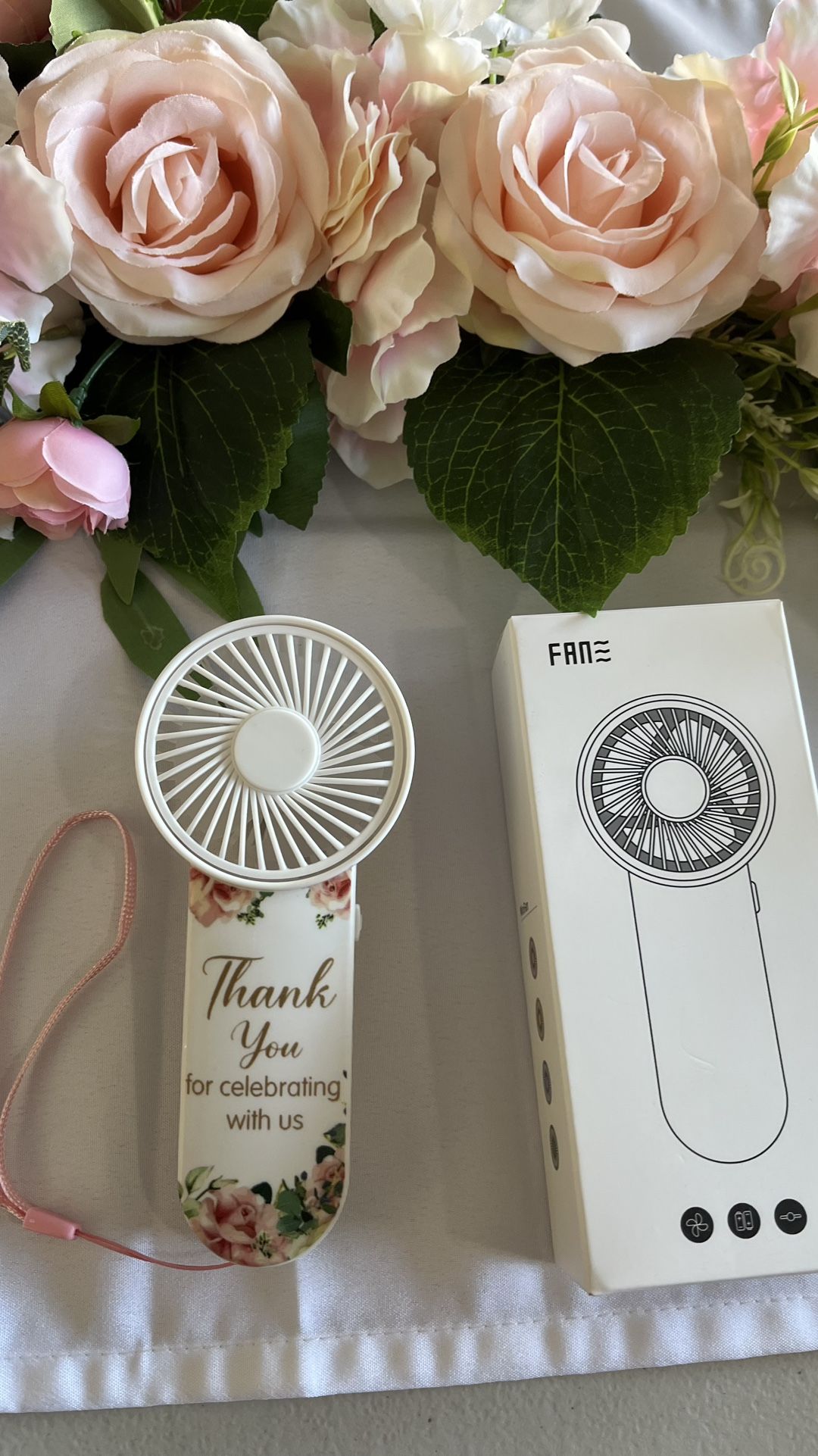 Hand Held Fans 18 New With Box