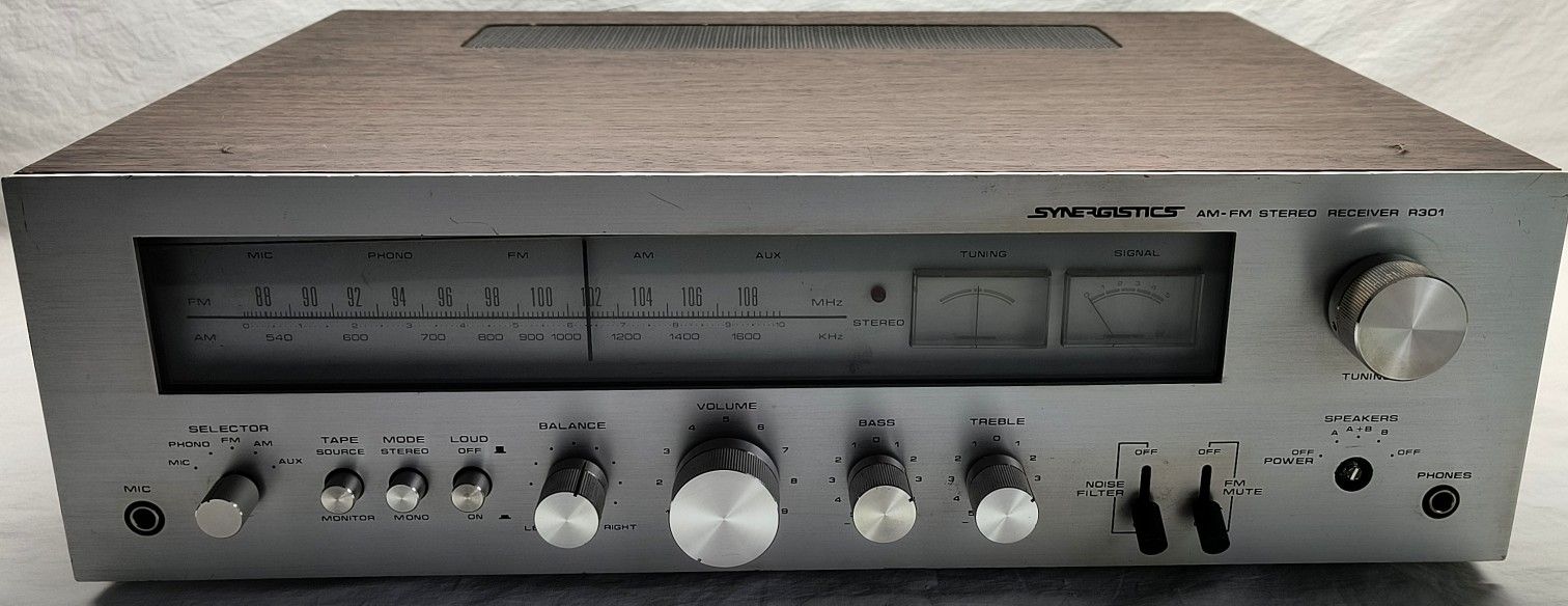 Vintage Synergistics R301 AM/FM Stereo Receiver - Needs Repair