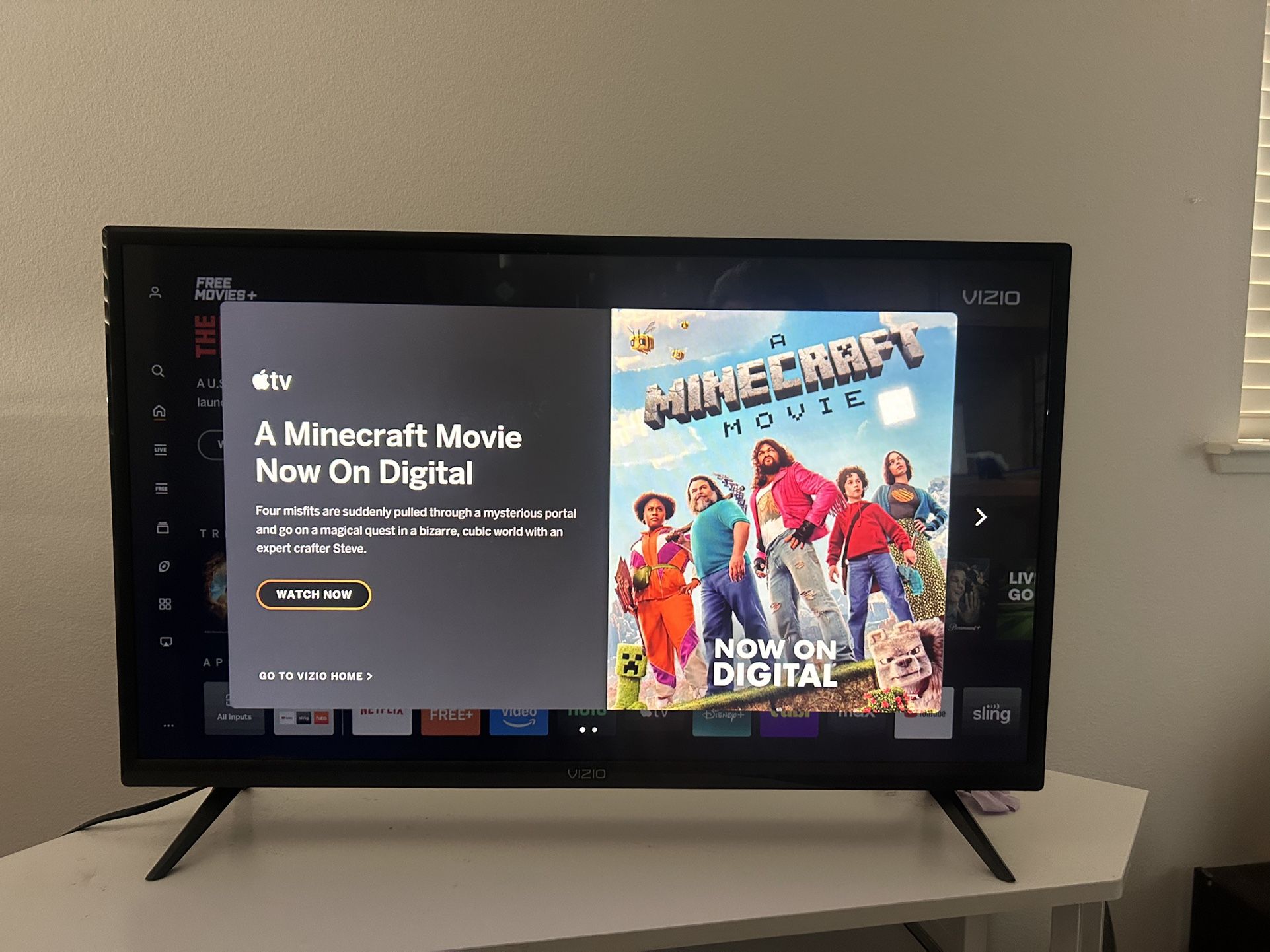 VIZIO TV 32in