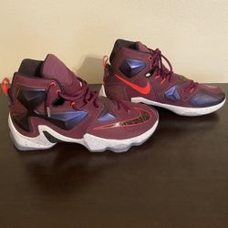 Lebron 13 Mulberry Size 11.5