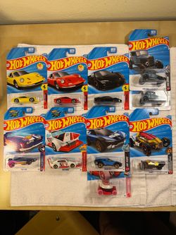 Hot Wheels Lot of 10 - 7 Treasure Hunts TH + 3 Ferraris Dino 246 SF90 2026 NIP