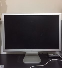 Apple 23” Cinema Display - Excellent Cond