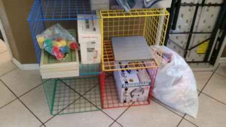 Wire kids shelves