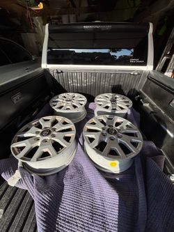 (4)2025 stock Toyota TACOMA 17” Rims and lugs