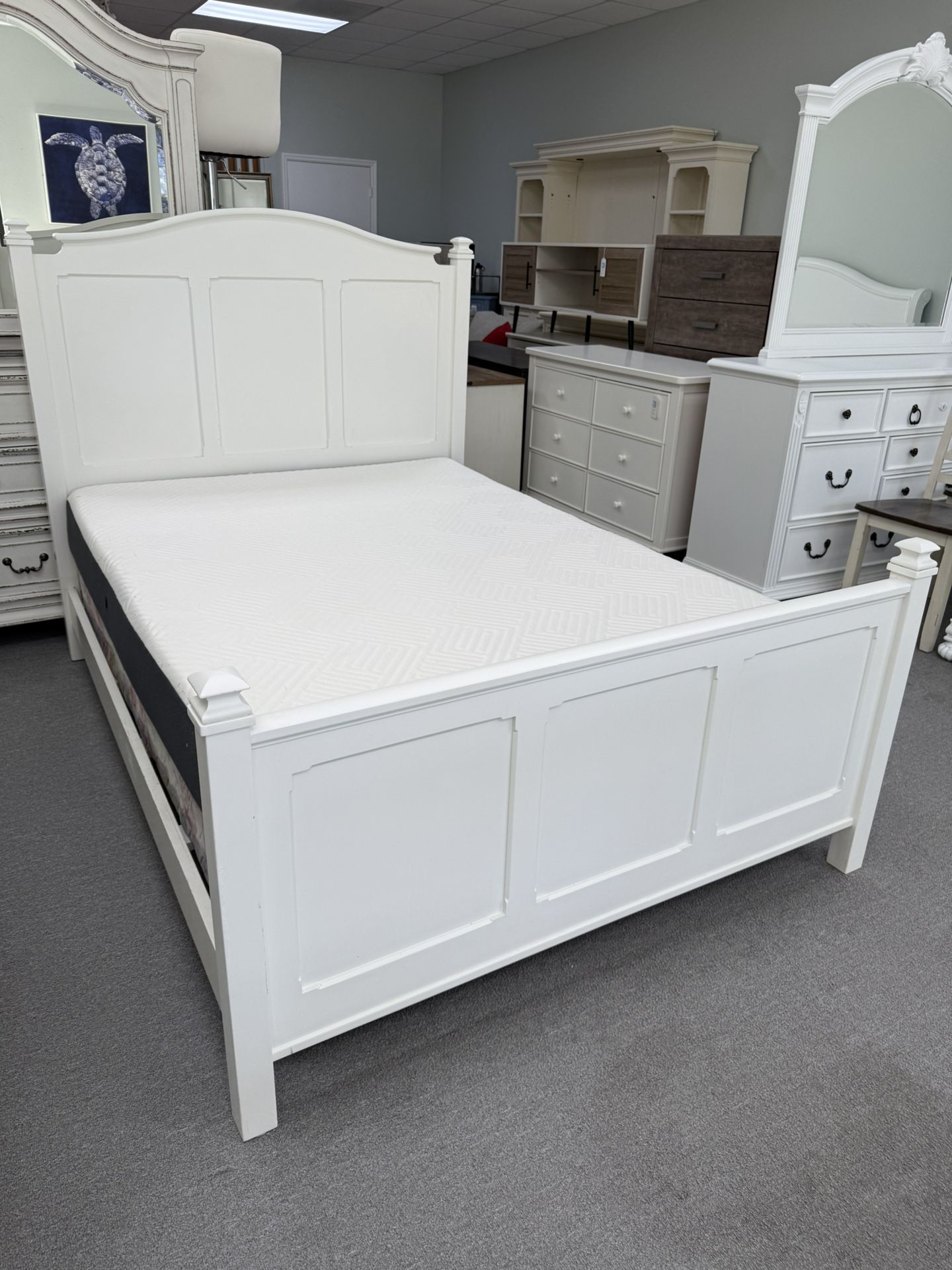 Full size bed (FREE 24H DELIVERY AND SETUP)