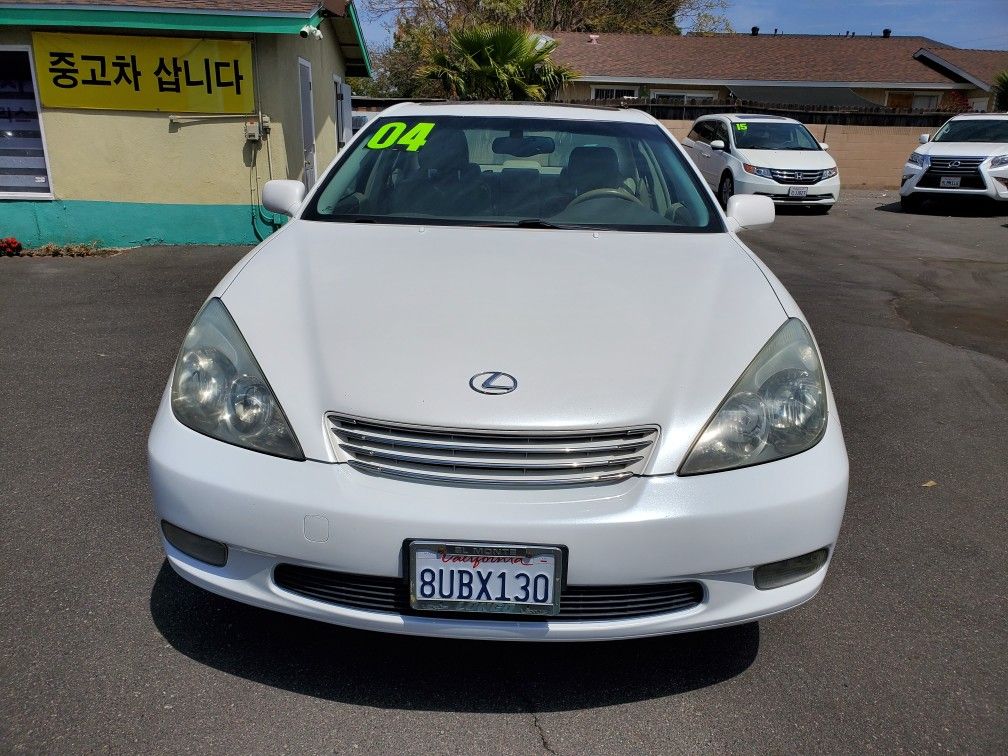 2004 Lexus ES 330