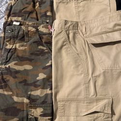 Levi’s Cargo Size 25 and 26