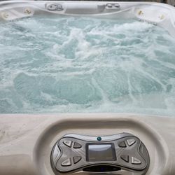 spa, jacuzzi, hot tub 