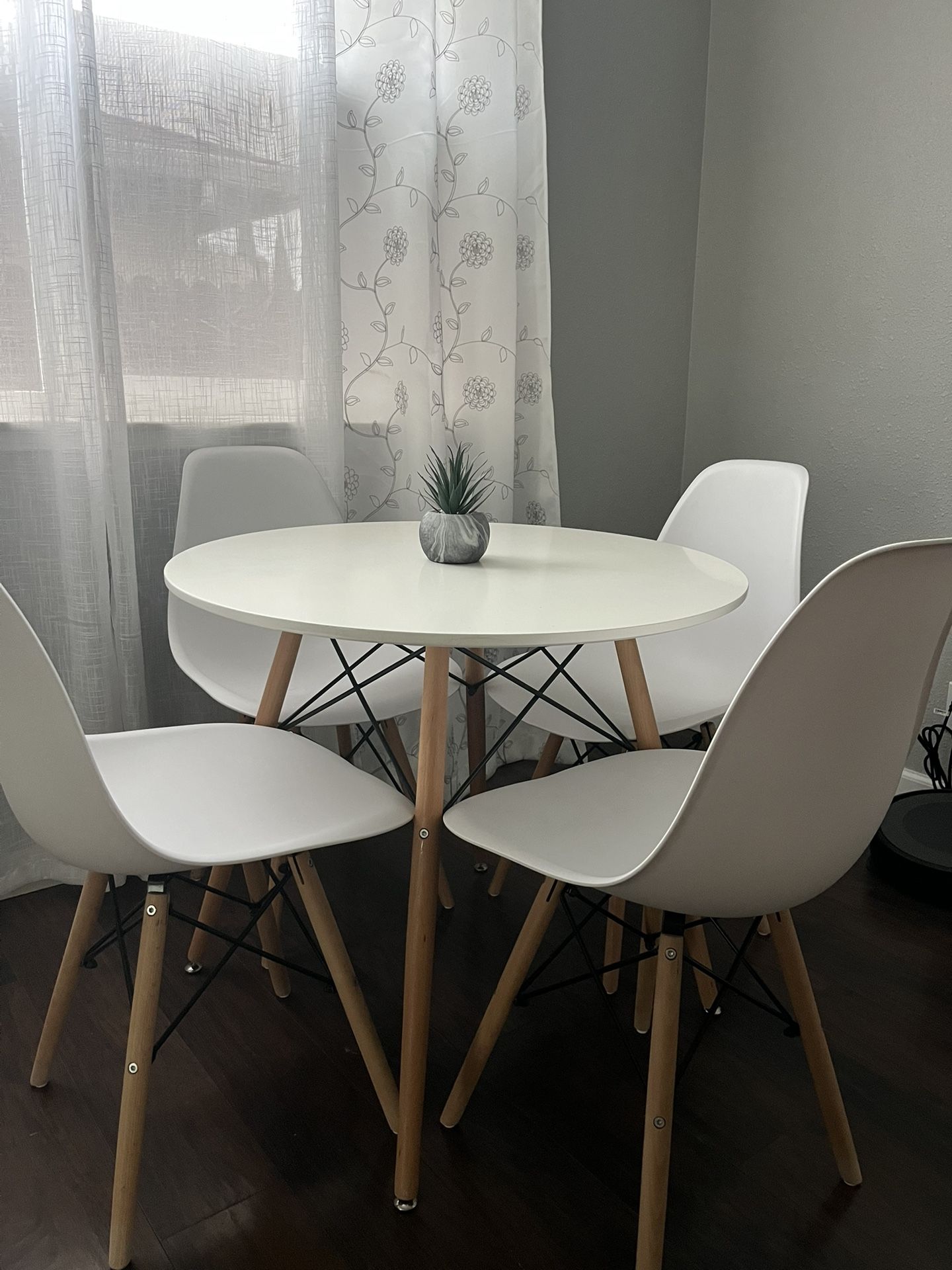 Kitchen Table With Chairs