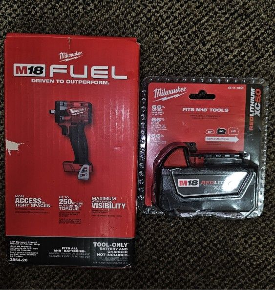 Milwaukee M18 FUEL 18-Volt Compact 3/8" Impact Wrench With 5.0 Battery