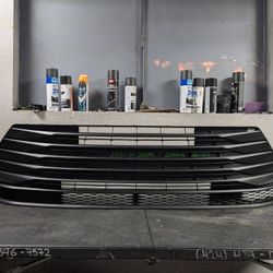 2021-2022-2023-2024 TOYOTA SIENNA SE/XSE GRILL OEM USED #9797