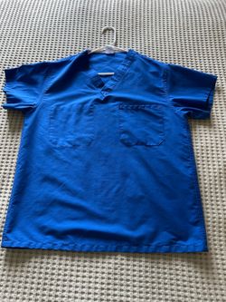 Men’s Blue Medium Nursing Scrubs