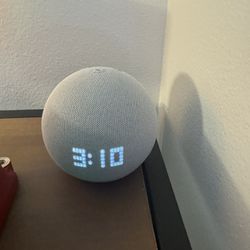 Amazon Alexa Dot 5th Gen With 2 Smart Plugs 