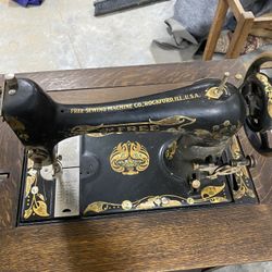 Antique Sewing Machine 