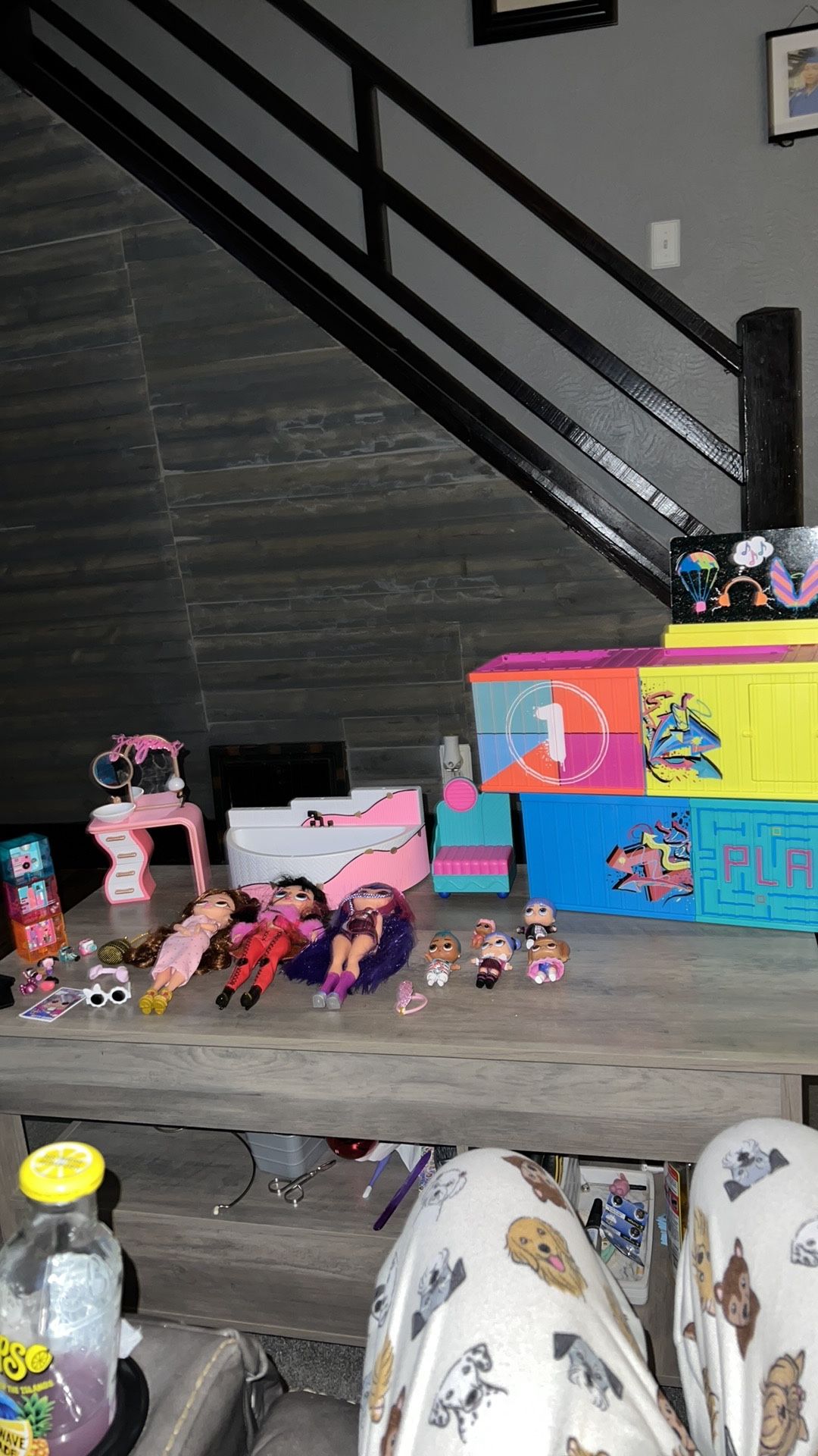 Lot of 3 OMG Dolls/Furniture/Accessories/LOL Surprise Dolls/Lol Surprise Clubhouse