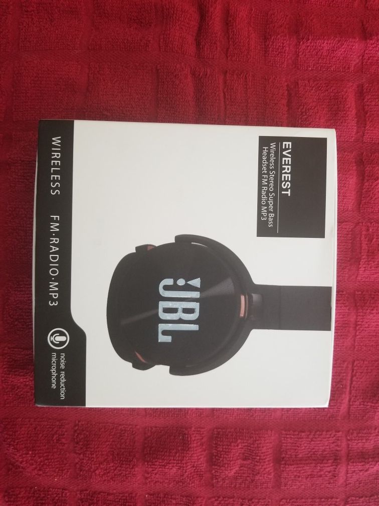 JBL 950BT…over the ear bluetooth headphones