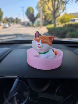 Disney Cat figurine
