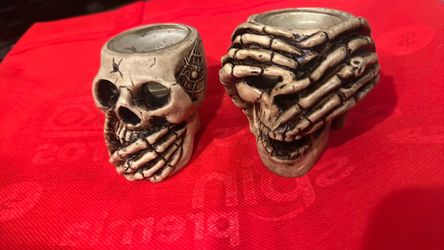 Skull candle holders