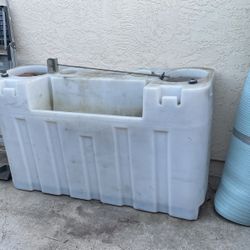 Fresh Water Tank With Pump