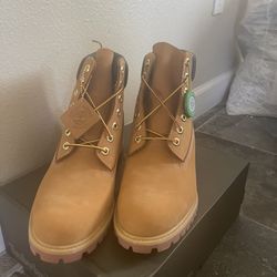 Mens Timberland Boots-Brand New