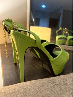 LIME GREEN PUMPS HEELS STILETTOS